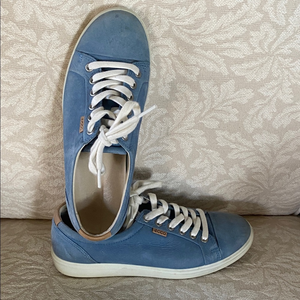 ECCO Light Blue Sneakers with White Accents